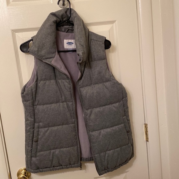 Gray Puffer Vest - Picture 1 of 3